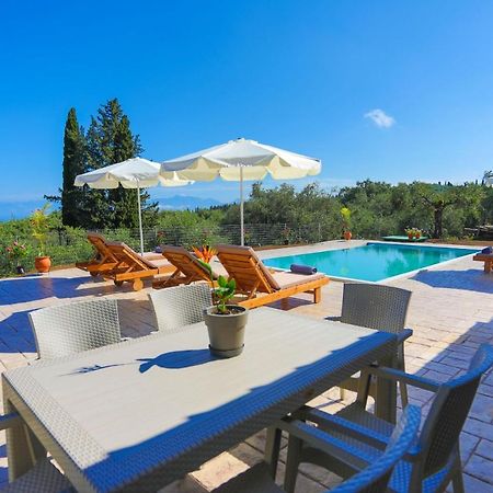 Villa Chrisdina Nymfai Exterior photo