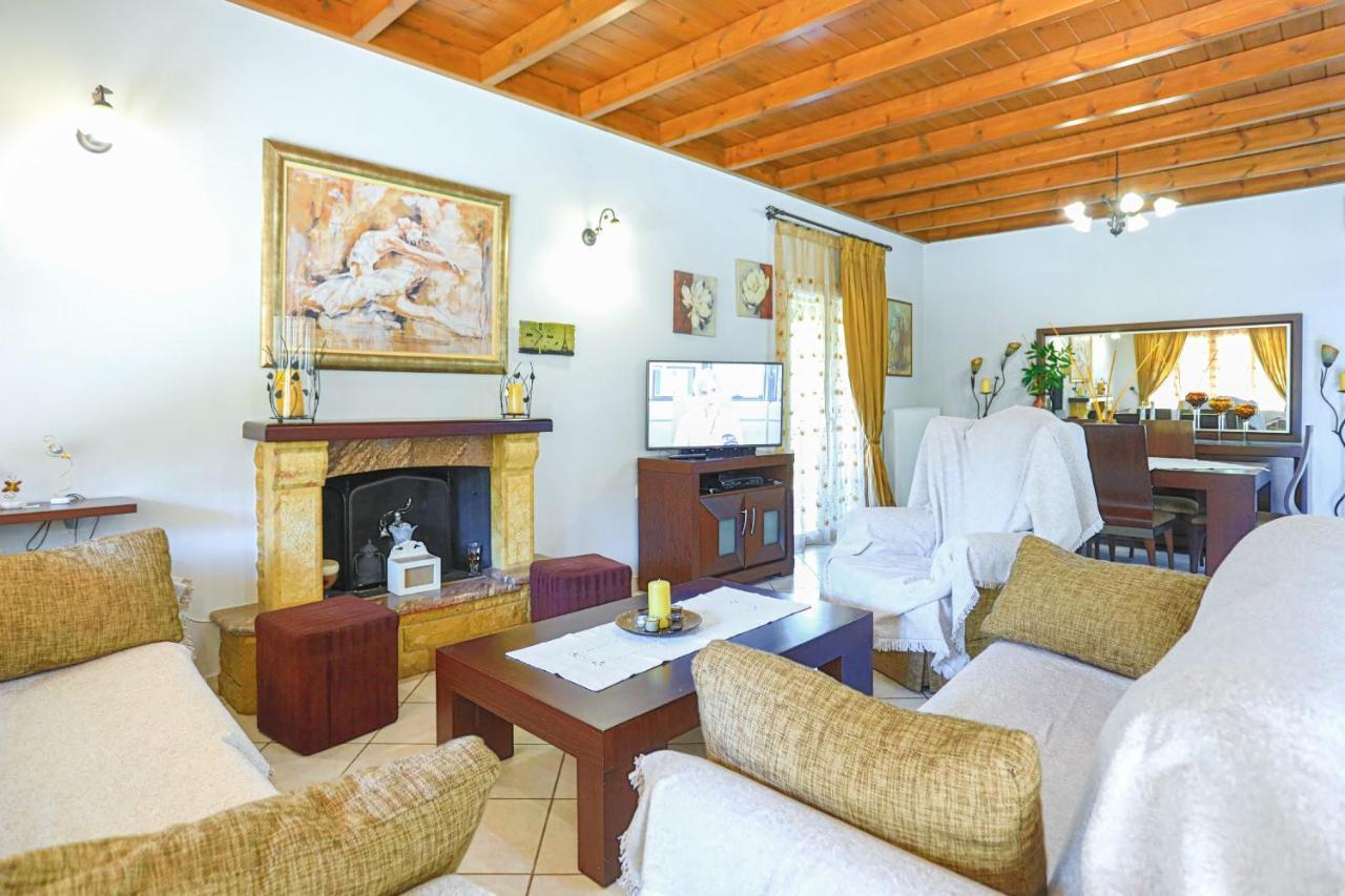 Villa Chrisdina Nymfai Exterior photo